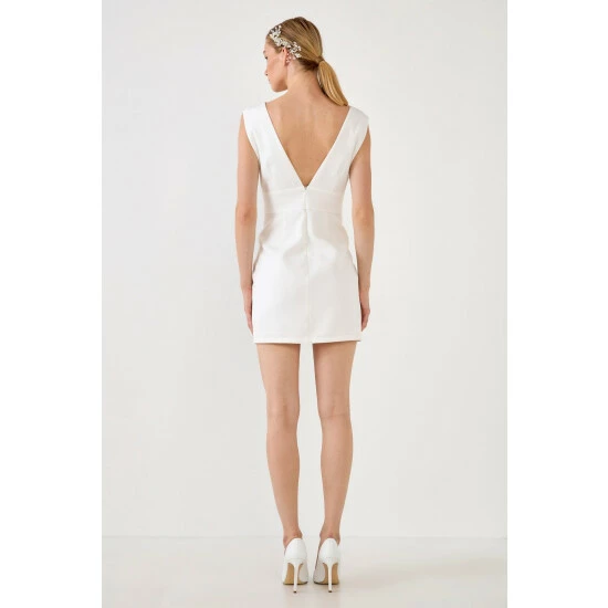 Endless Rose V-neckline Cut-out Detail Mini Dress Dresses White - Image 4